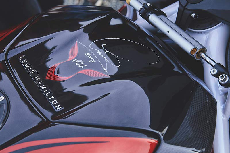 เท่ห์สุดๆ MV Agusta จับมือ Lewis Hamilton เผยโฉม F4 LH44 ซุปเปอร์ไบค์รุ่น Limited เพียง 44 คัน | MOTOWISH 109