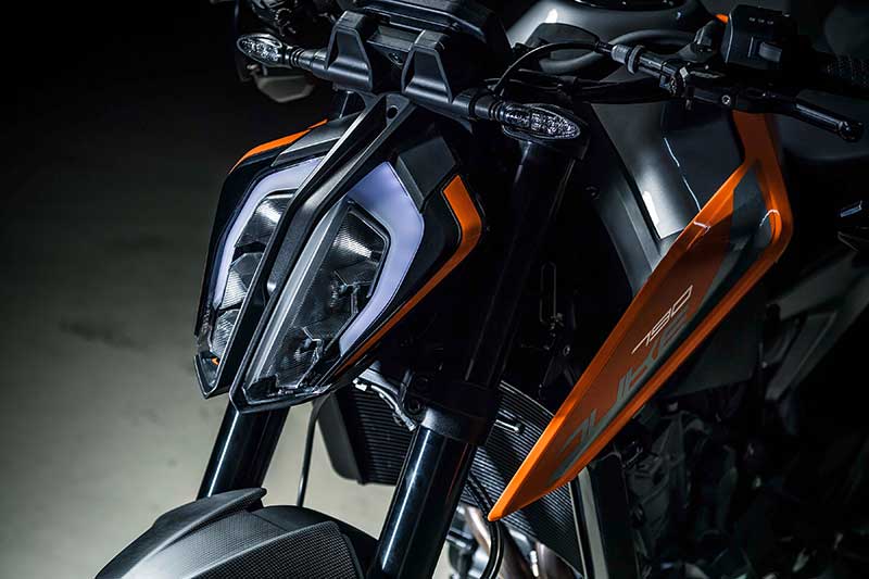 เผยโฉม KTM 790 Duke สุดยอดเน็คเก็ตไบค์อสูรกายทางเรียบ | MOTOWISH 48