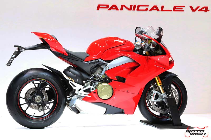 Ducati เผยโฉม Panigale V4 ครั้งแรกในไทย พร้อมเปิดราคาขายเริ่มต้น 949,000 บาท (Motor Expo 2017) | MOTOWISH 6