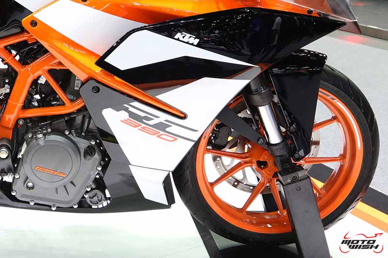 เปิดตัวบิ๊กไบค์สายแข่ง KTM RC 390 พร้อม KTM 390 DUKE อย่างเป็นทางการ (Motor Expo 2017) | MOTOWISH 49