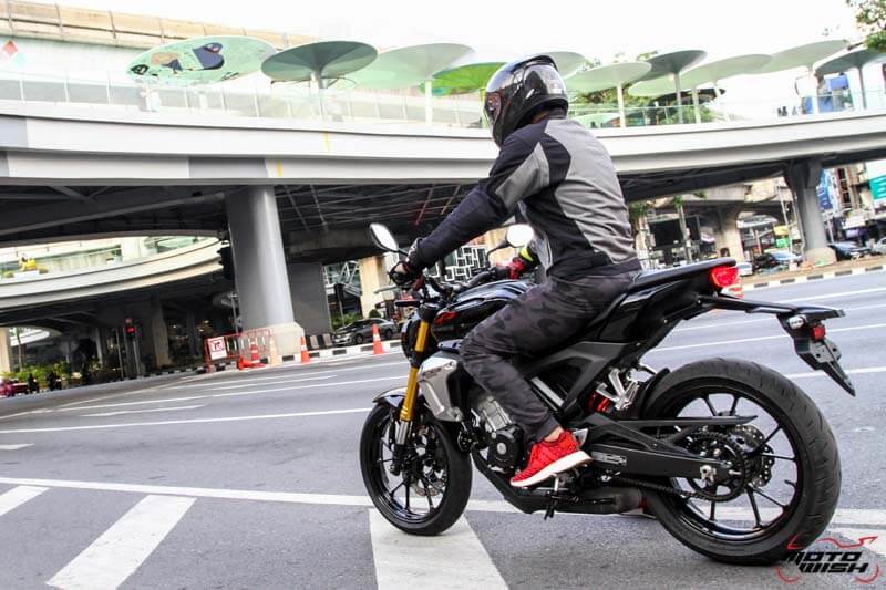 รีวิว Honda CB150R ให้ทุกอารมณ์ของการเดินทางเป็น "เรื่องสนุก" | MOTOWISH 45