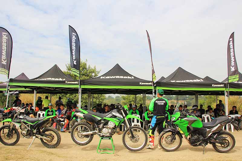 ซัดกันฝุ่นตลบกับการแข่งขัน Kawasaki Enduro 3 Hrs. 2017 สนามสุดท้าย พร้อมผลการแข่งขัน | MOTOWISH 35