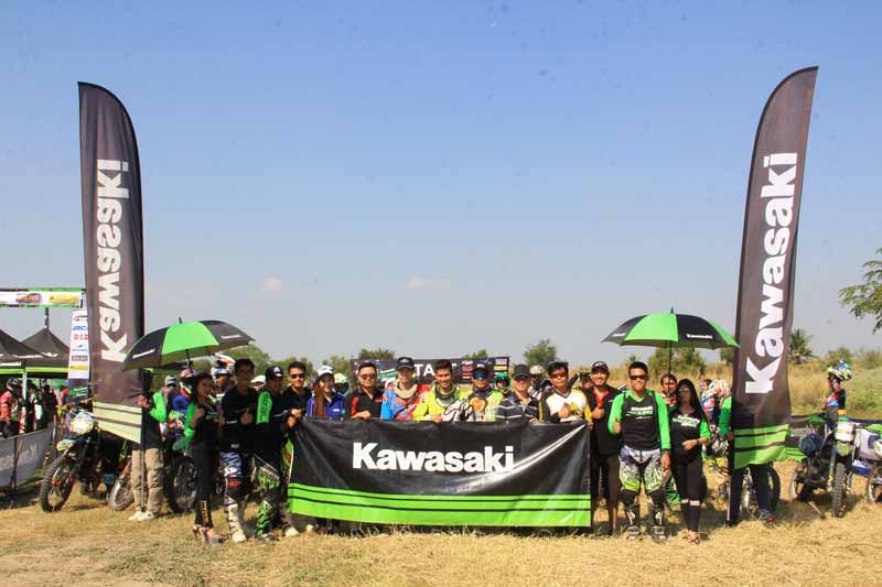 ซัดกันฝุ่นตลบกับการแข่งขัน Kawasaki Enduro 3 Hrs. 2017 สนามสุดท้าย พร้อมผลการแข่งขัน | MOTOWISH 34