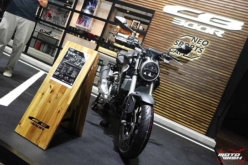 เปิดตัวรถ Honda CB300R 2018 Neo Sport Cafe' คราฟต์ให้สุดตัว | MOTOWISH 10