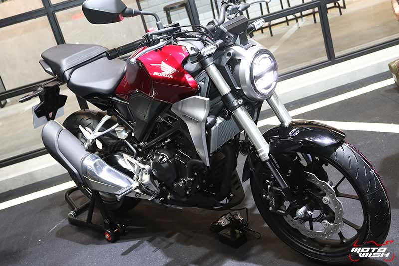 เปิดตัวรถ Honda CB300R 2018 Neo Sport Cafe' คราฟต์ให้สุดตัว | MOTOWISH 7