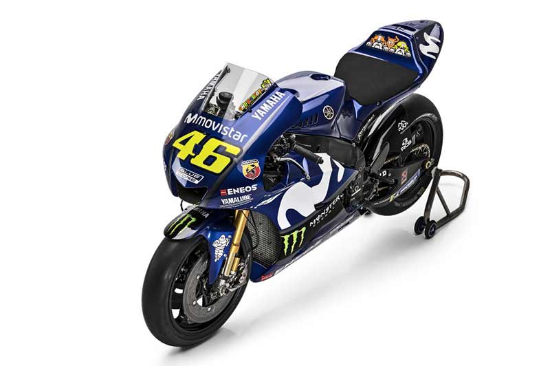 ปล่อยท่วงทำนองเร้าๆ เคล้าเสียงดนตรี กับการเปิดตัวอสูรกายค่ายน้ำเงิน Yamaha YZR-M1 2018 | MOTOWISH 49