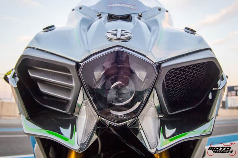 รีวิว Kawasaki Ninja H2 Trick Star : 258 แรงม้า ขีดสุดของความแรง คันแรกของเมืองไทย Full HD | MOTOWISH 27