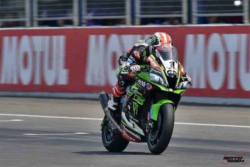 “Jonathan Rea” เปิดโหมดโหด โดดนำลิ่วซิวแชมป์เรซ 1 “ThaiWorldSBK” | MOTOWISH 51