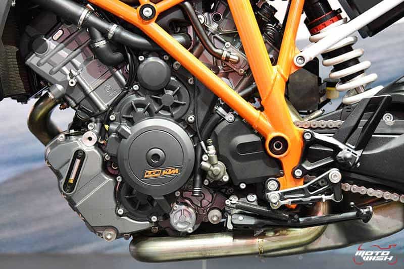 KTM เปิดตัว 1290 SUPER DUKE R 2018 อสูรกายทางเรียบตัวโหด (Motor Show 2018) | MOTOWISH 50