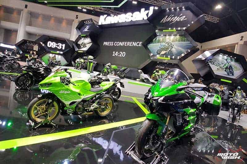 รวมโปรโมชั่นค่าย "Kawasaki" อวดรถทุกไลน์อัพภายในงาน "Motor Show 2018" | MOTOWISH 149