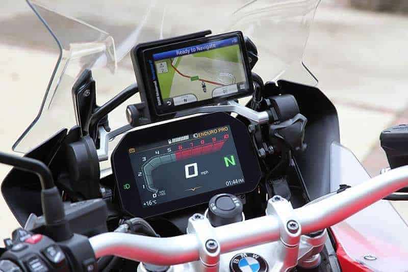 เปิดตัวครั้งแรกในไทย BMW R1200GS & R1200GS Adventure 2018 เพิ่มออฟชั่นล้ำ จอสี TFT 6.5 นิ้ว | MOTOWISH 51