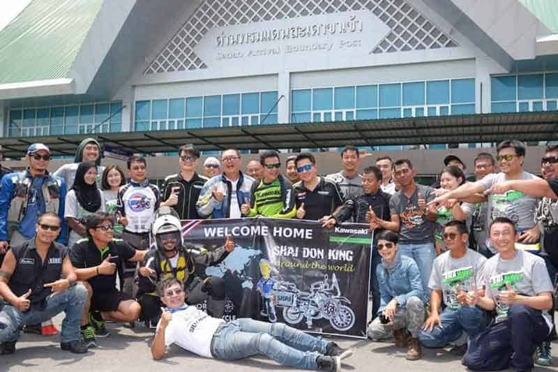 "ใช้ ดอน คิง" ชายไทยผู้ขี่มอเตอร์ไซค์รอบโลก 5 ทวีป 32 ประเทศ ได้สำเร็จกลับสู่เมืองไทยแล้ว | MOTOWISH 50