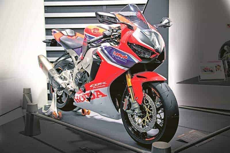 ส่องรายละเอียด Honda CBR1000RR SP Custom Concept ตัวขาย ฉลองหวนคืนสู่รายการ Suzuka 8 Hours | MOTOWISH 50