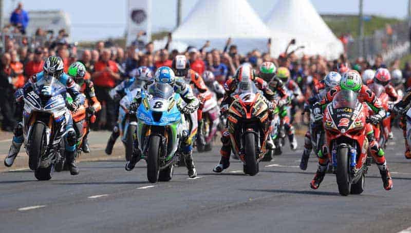 ปิดเมืองแข่งกับรายการ North West 200 มันส์ไม่แพ้ Isle of Man TT | MOTOWISH 8