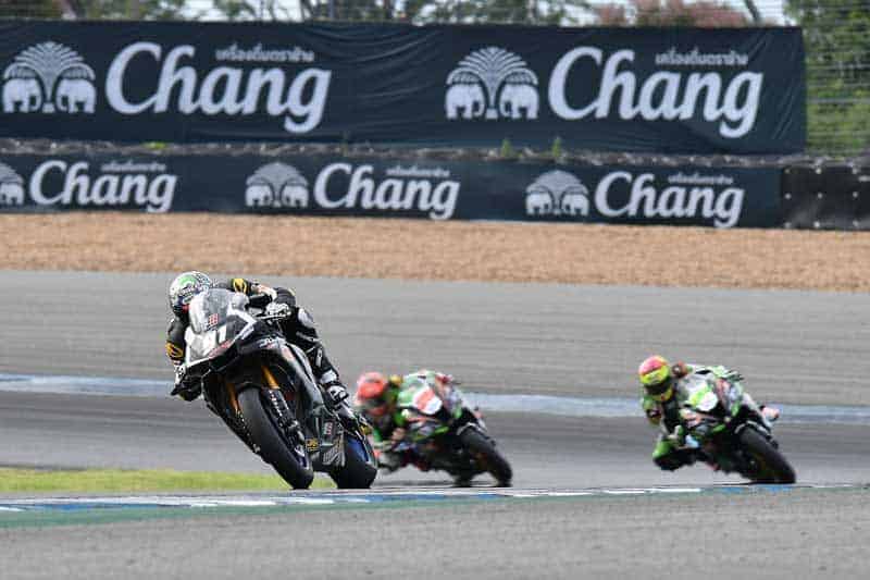 "บอล จักรกฤษณ์" โชว์ฟอร์มคว้าโพเดี้ยมรุ่นใหญ่ PTT BRIC SUPERBIKE 2018 สนามที่ 2 สุดดราม่า | MOTOWISH 3