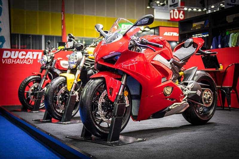 Ducati Panigale V4 คว้ารางวัล Big Best Bigbike of the Year 2017-2018 พร้อมจัดแคมเปญใหญ่ในงาน BIG Motor Sale 2018 | MOTOWISH 4