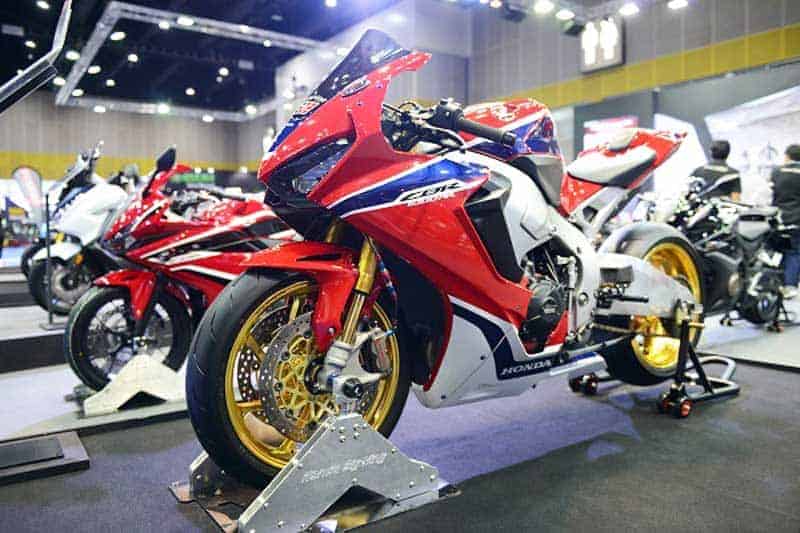 Honda Bigbike ลั่นโปรฯโหด ดาวน์ 0 บาท พร้อมของแถมเพียบๆในงาน Big Motor Sale 2018 | MOTOWISH 2