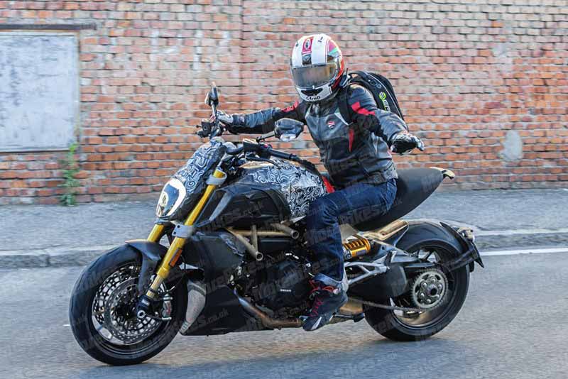 ส่องใกล้ๆ เห็นชัดกว่าเดิม รถต้นแบบ Ducati Diavel 2019 | MOTOWISH 5