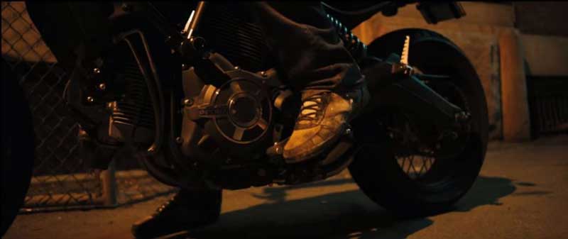"ทอม ฮาร์ดี้" ควบ Ducati Scrambler 1100 บู๊สุดมันส์ในภาพยนต์เรื่อง Venom 2018 | MOTOWISH 2