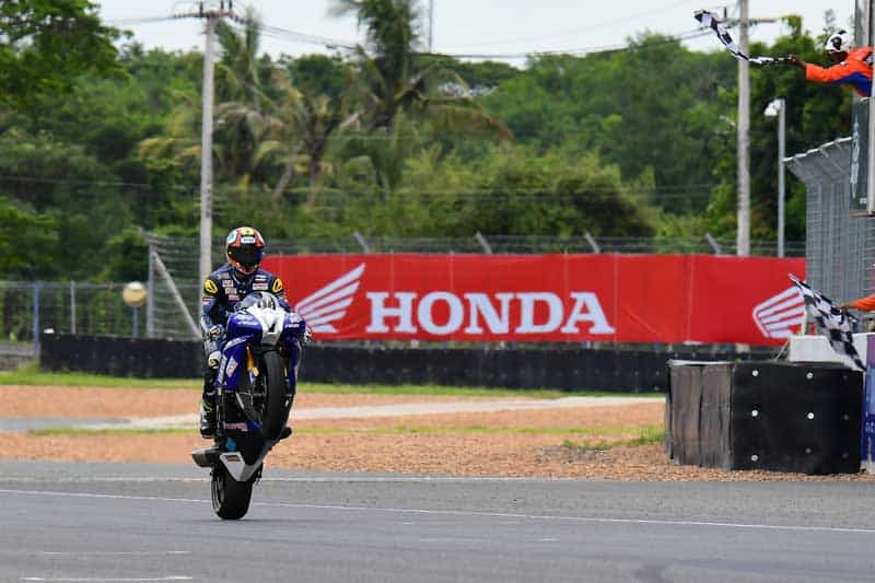 “ติ๊งโน๊ต ฐิติพงศ์” ผงาด PTT BRIC Superbike 2018 สนามที่ 3 จ่อซิวตั๋วสองล้อชิงแชมป์โลก | MOTOWISH 3