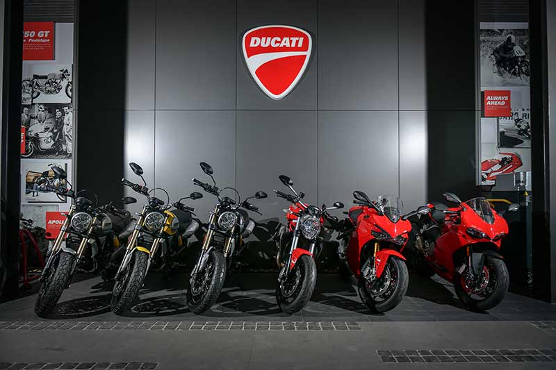 “Ducati Demo Day” รถเดโม่ราคาพิเศษสุดๆ อุปกรณ์ตกแต่ง และเครื่องแต่งกายลดสูงสุด 70% | MOTOWISH 2