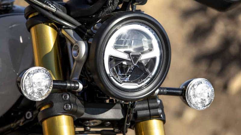 Triumph เปิดตัว 2019 Scrambler 1200 XC และ 1200 XE | MOTOWISH 22