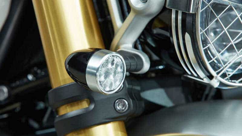 Triumph เปิดตัว 2019 Scrambler 1200 XC และ 1200 XE | MOTOWISH 13