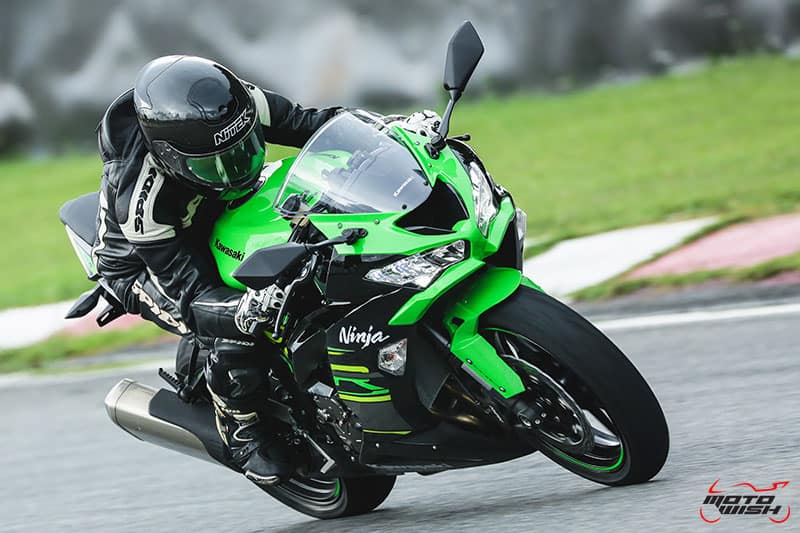 รีวิว Kawasaki Ninja ZX-6R 2019 #DNA จากสนามแข่ง สู่ความเร้าใจบนท้องถนน | MOTOWISH 35