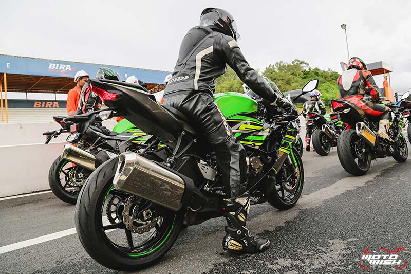 รีวิว Kawasaki Ninja ZX-6R 2019 #DNA จากสนามแข่ง สู่ความเร้าใจบนท้องถนน | MOTOWISH 41