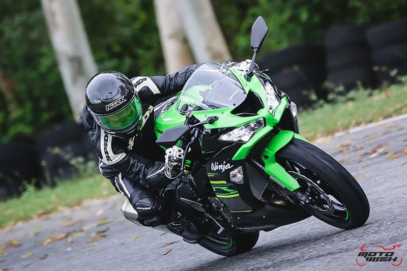 รีวิว Kawasaki Ninja ZX-6R 2019 #DNA จากสนามแข่ง สู่ความเร้าใจบนท้องถนน | MOTOWISH 39