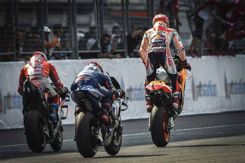 ย้อนหลังการแข่งขัน MotoGP 2018 สนามที่ 15 Thai GP โคตรมันส์ยันโค้งสุดท้าย | MOTOWISH 2