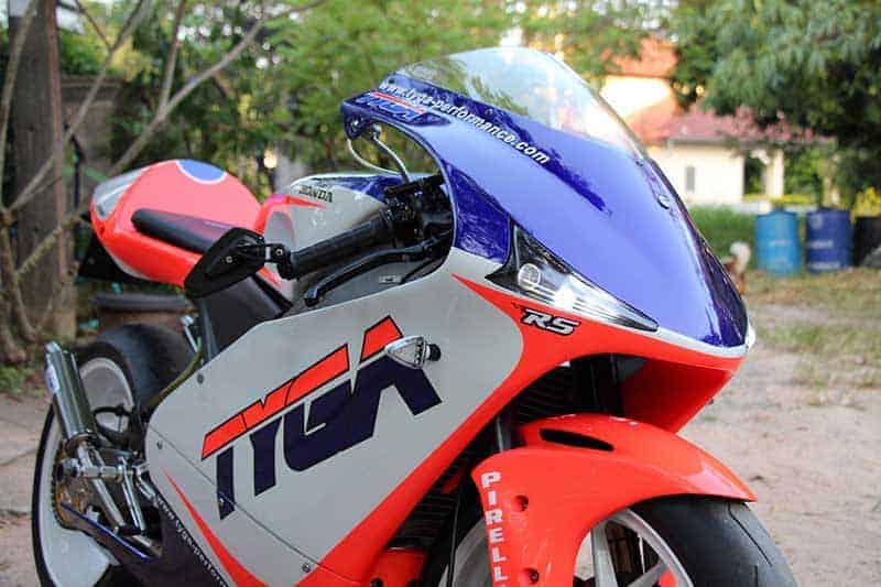 สำนักแต่งไทย TYGA Performance จับ Honda RS250R รถแข่ง World GP แต่งพร้อมใช้ในเวอร์ชั่นถนน | MOTOWISH 2