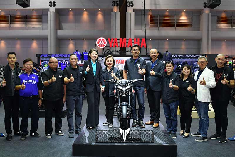 “ยามาฮ่า” เปิดตัว XMAX 300 และ MT Concept Bike พร้อมจำหน่าย MT-15 อย่างเป็นทางการ ขนโปรโมชั่นแรงเว่อร์มาในงาน Motor Expo 2018 | MOTOWISH 10