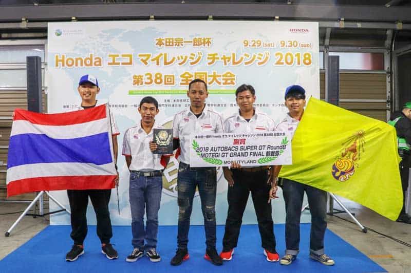 น้ำมัน 1 ลิตร วิ่งได้ 3,000 กิโลเมตร กับ "ชัยชนะของเด็กไทย" ในการแข่งขันรถ Honda ECO ประเทศญี่ปุ่น | MOTOWISH 4