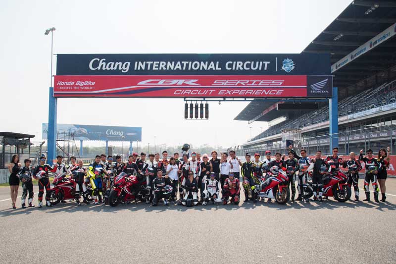 สัมผัสสุดยอดประสบการณ์ขับขี่ CBR Series Circuit Experience แบบชุดใหญ่กับเซเลบฯชื่อดัง | MOTOWISH 6