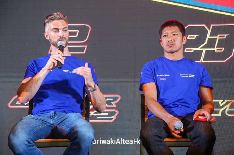 A.P. Honda จัดมีต แอนด์ กรี๊ด นักบิดระดับโลก WorldSBK "ลีออน คาเมียร์" และ "เรียวอิชิ คิโยนาริ" | MOTOWISH 2