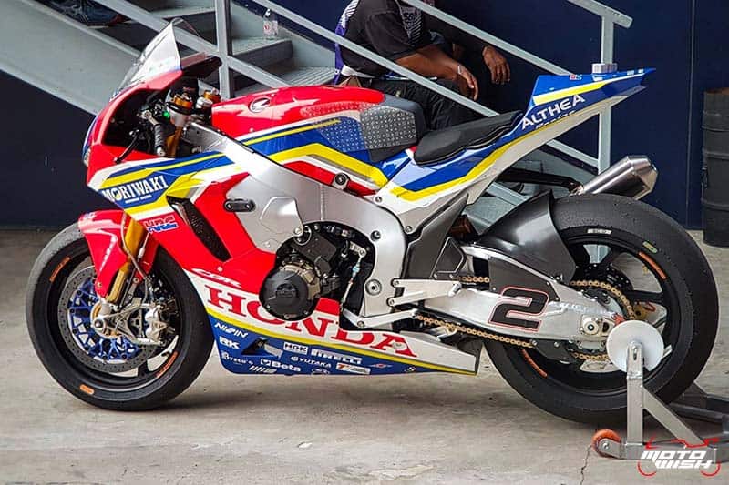 ส่องตัวแข่ง Honda CBR1000RR SP2 โมริวากิ อัลเทีย ฮอนด้า ทีม WorldSBK 2019 | MOTOWISH 4