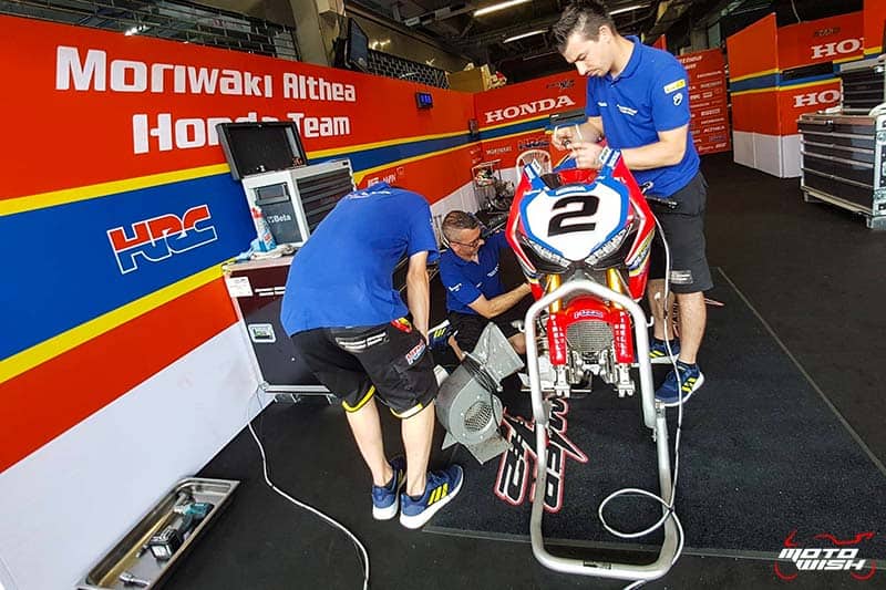 ส่องตัวแข่ง Honda CBR1000RR SP2 โมริวากิ อัลเทีย ฮอนด้า ทีม WorldSBK 2019 | MOTOWISH 7