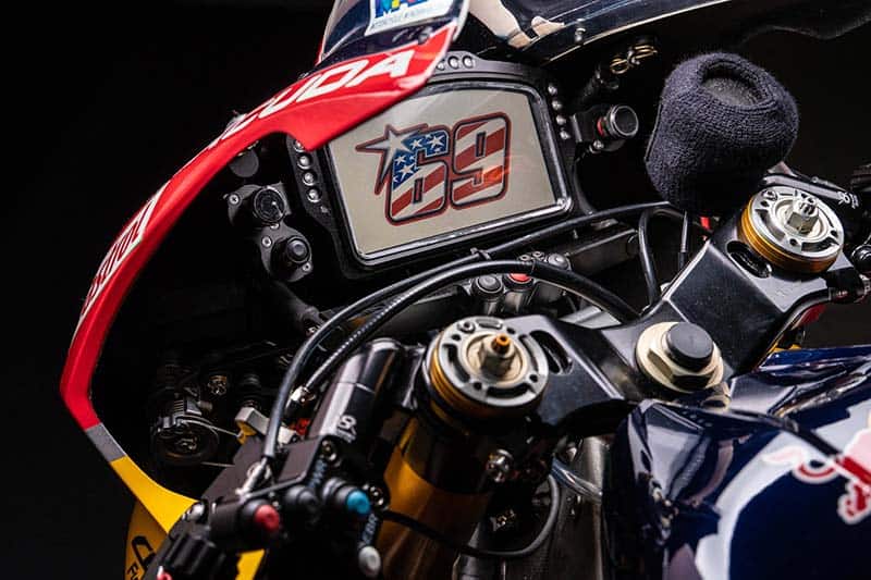 เปิดขาย "Red Bull Honda CBR1000RR SP2 WSBK 2017" รถของ “นิกกี้ เฮย์เดน” ที่ใช้แข่ง World Superbike | MOTOWISH 4