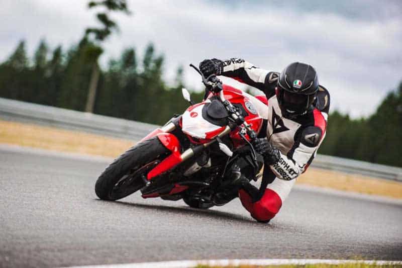 มาแน่... ซีอีโอ Ducati บอกเป็นนัยๆ อาจได้เห็นเครื่อง V4 ในรุ่น Streetfighter เร็วๆนี้ | MOTOWISH 2