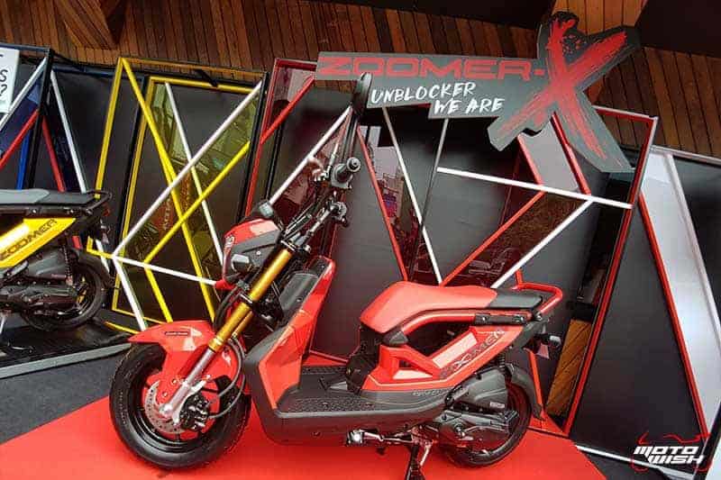 New Honda Zoomer-X ประกบ Rapper UrboyTJ ชวนวัยรุ่นมาสนุกนอกกรอบ มีดี...ก็ออกมาดิค๊าบบ!!! | MOTOWISH 12