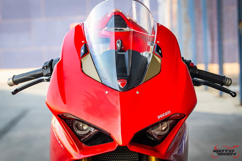 รีวิว Ducati Panigale V4S Full Race 226 แรงม้า "King of Superbikes" รถสปอร์ตที่ดีที่สุดแห่งปี | MOTOWISH 46