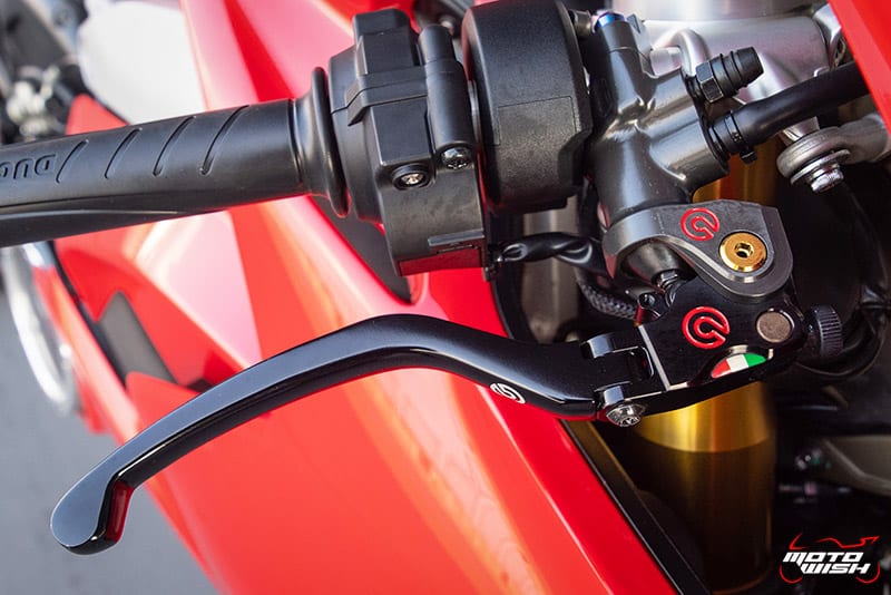 รีวิว Ducati Panigale V4S Full Race 226 แรงม้า "King of Superbikes" รถสปอร์ตที่ดีที่สุดแห่งปี | MOTOWISH 47