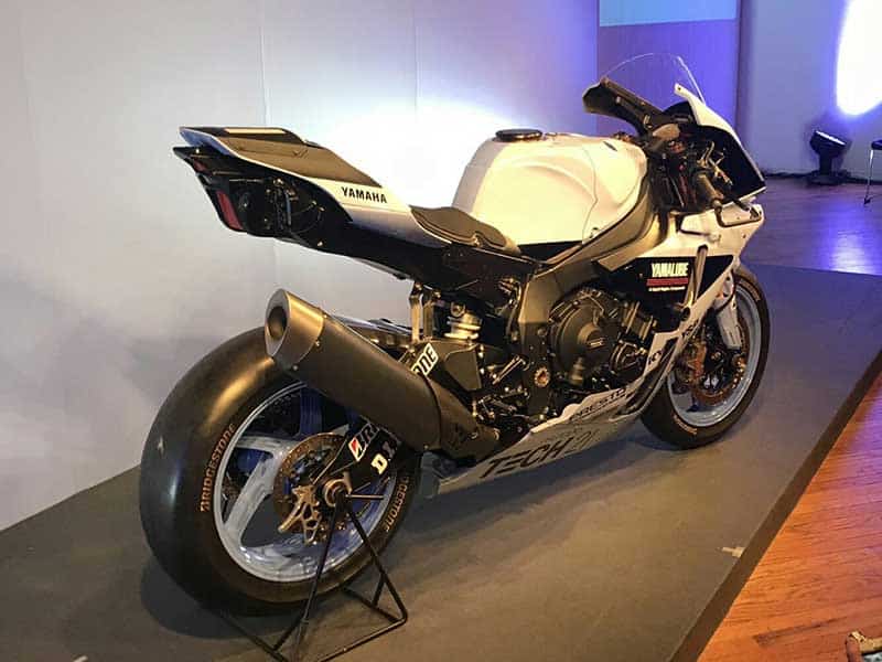 Yamaha เผยโฉม YZF-R1 TECH 21 รถล่าแชมป์ 5 สมัยติด รายการ Suzuka 8 Hours 2019 | MOTOWISH 1