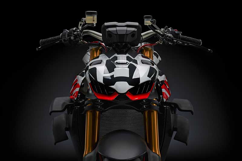 เผยโฉมซุปเปอร์เน็คเก็ตพันธุ์โหด Ducati Streetfighter V4 Prototype | MOTOWISH 3