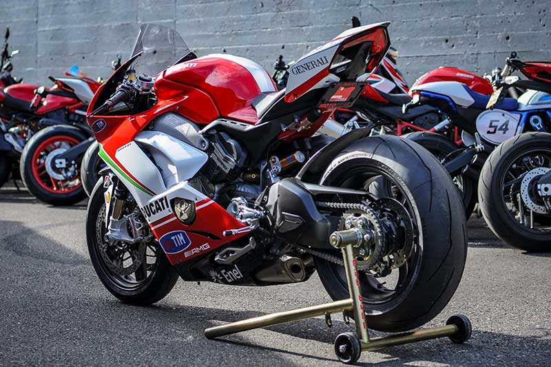 คันเดียวในโลก! Ducati Panigale V4S “69 Limited” สำหรับประมูลนำเงินเข้ามูลนิธิ “นิกกี้ เฮย์เดนท์” | MOTOWISH 4