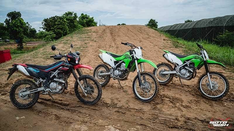 จัดใหญ่ มาเต็ม “คาวาซากิ” เปิดตัวรถวิบากตระกูล KLX ใหม่ ถึง 4 รุ่น (KLX230, KLX230ABS, KLX230R, KLX300R) | MOTOWISH 1