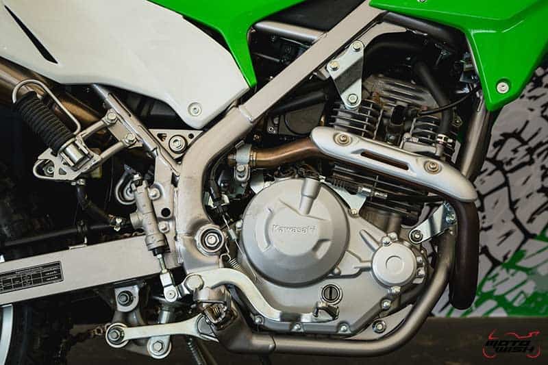 รีวิว Kawasaki KLX เปิดโหมดโดด ทดสอบโหดครบ 4 รุ่น (KLX230, KLX230ABS SE, KLX230R, KLX300R) | MOTOWISH 9