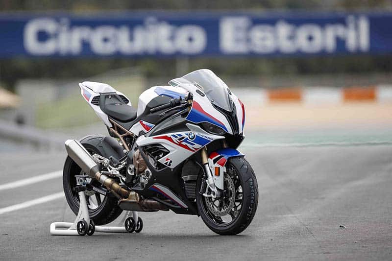 เตรียมตัวบิน!! BMW ซุ่มพัฒนา S1000RR เครื่องยนต์ซุปเปอร์ชาร์จ | MOTOWISH 3