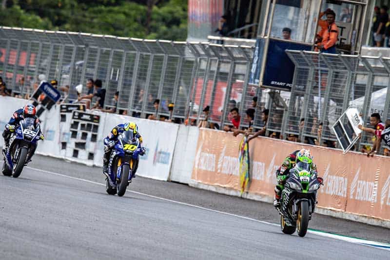 "ติ๊งโน๊ต" คนเหล็กโชว์พลังเสียบ "เฉลิมพล" รับแชมป์ PTT BRIC Superbike สองสนามติดต่อกัน | MOTOWISH 5